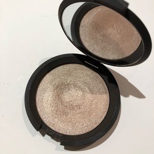 Becca Opal Highlight